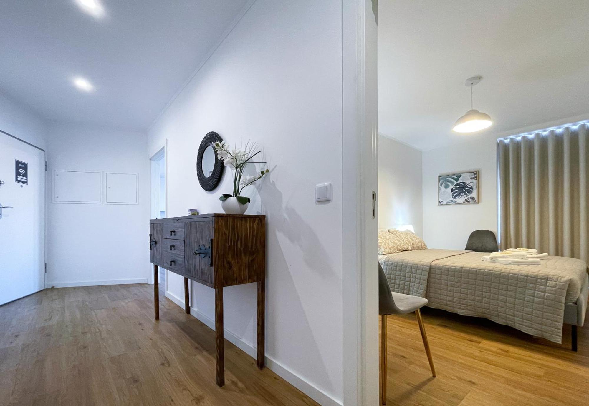Intendente 3bedroom With Balcony Apartment